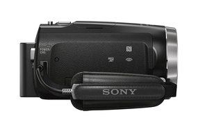 Sony HDRCX675/B Full HD 32GB Camcorder (Black) N7
