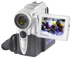 Sony DCRPC101 MiniDV Compact Camcorder w/ 2.5" LCD, and 8 MB Memory Stick (Discontinued by Manufacturer) N2
