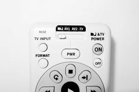 Uei Universal Remote Control - Directtv Receiver Auxiliary - Universal Remote - Directv Rc32
