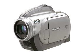 Panasonic VDR-D310 3.1MP 3CCD DVD Camcorder with 10x Optical Image Stabilized Zoom (Discontinued by Manufacturer)