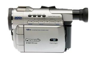 Panasonic PV-DV200 Digital Camcorder (Discontinued by Manufacturer) N3