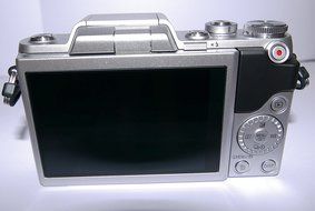 Panasonic Lumix DMC-GF7 Mirrorless Micro Four Thirds Digital Camera (Black Body Only) - International Version... N2
