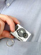 Vivitar Mini Digital Camera with Micro Light Keychain Set - colors may vary N2