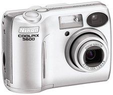 Nikon Coolpix 5600 5MP Digital Camera with 3x Optical Zoom N4