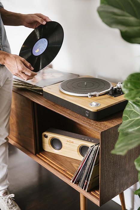 House of Marley Stir It Up Natural Bamboo Turntable with Built-in Pre-Amp (Signature Black) N8