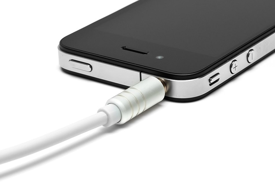 BlueRigger 3.5mm Male to Male Stereo Audio Cable (4 feet) N7