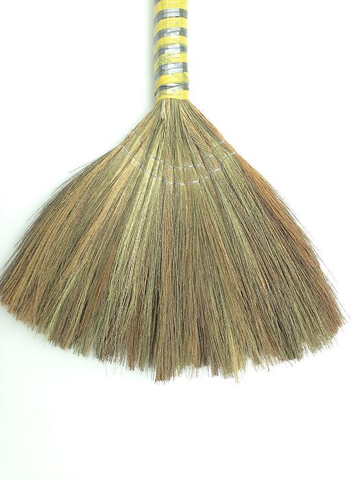 Zen Broom - Soft Indoor Broom w/ Large 16'' Head & Light / Flexible Asian Tiger Grass Bristles 40'' Overall Length N7