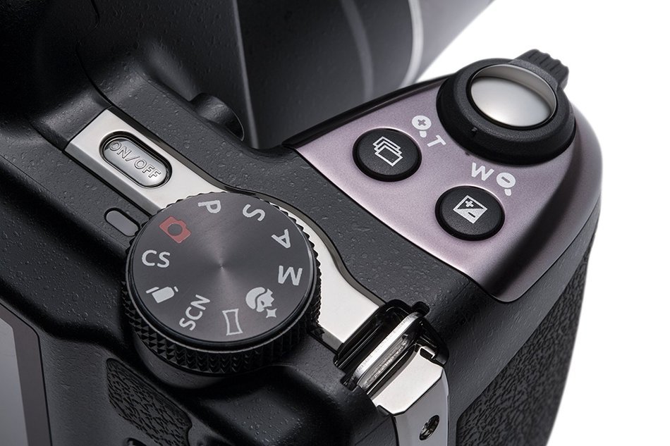 Kodak AZ521, 16MP Camera with 52x Optical Zoom, 3" LCD Screen, 1080p Video Recording - Black N3