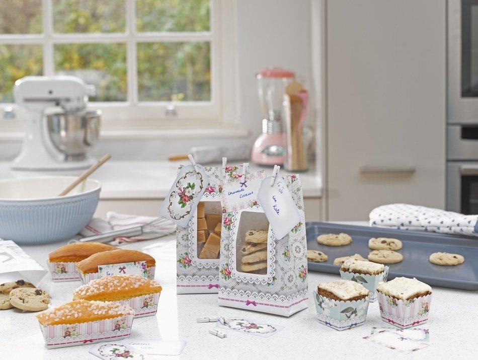 Talking Tables Frills and Frosting Tea Party Loaf Molds (6 Pack), Medium, White N4