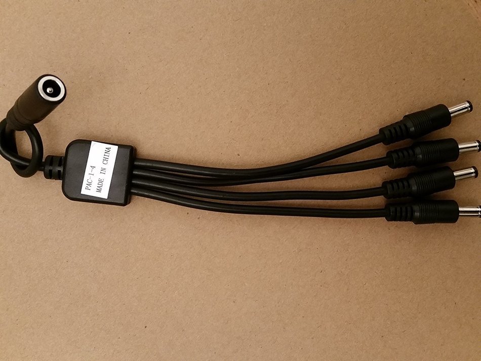 Zmodo 4 Camera A/V Cables + Power Kit (4 x W-VP1018 + 1 x PAC-1-4 + 1 x TS-A018-120015A8) N2