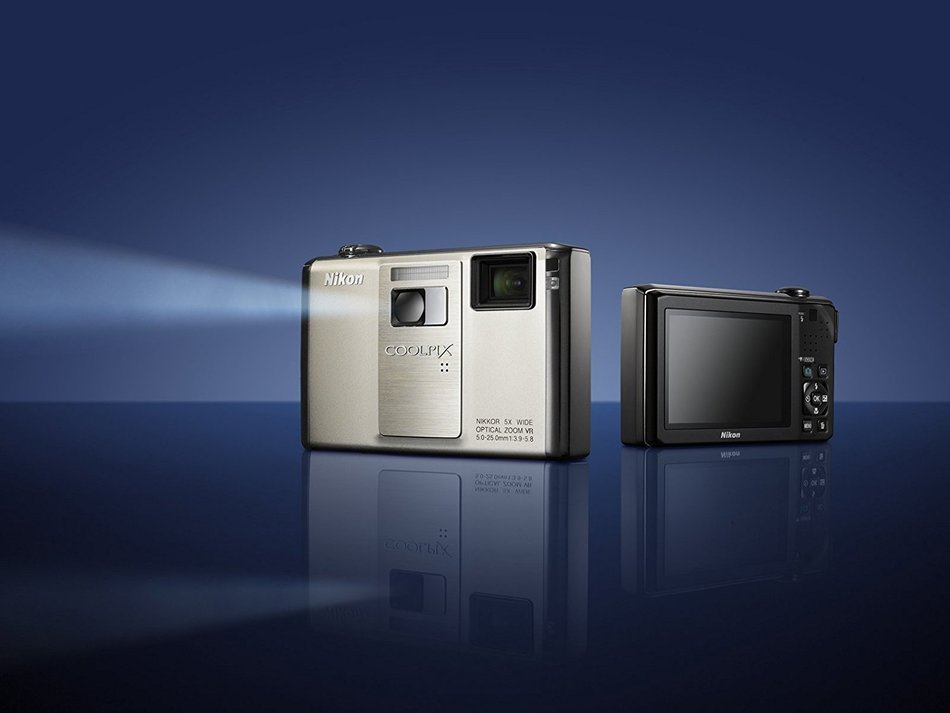 Nikon Digital Camera COOLPIX COOLPIX S1000pj (Silver) S1000pjSL - International Version N4