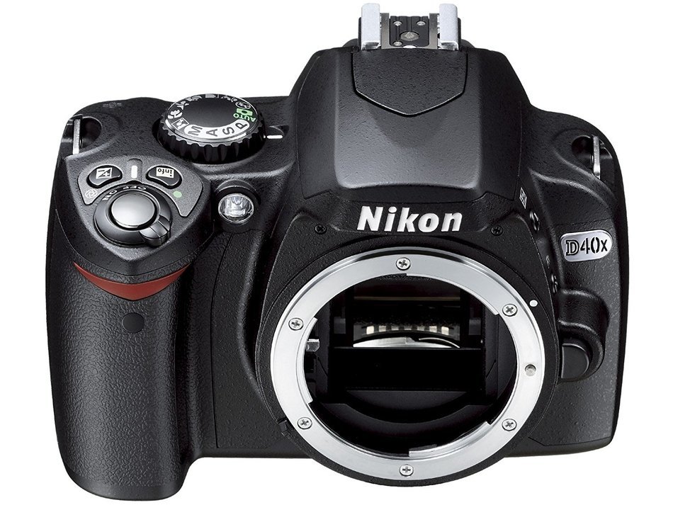 Nikon D40x 10.2MP Digital SLR Camera with 18-55mm f/3.5-5.6G ED II AF-S DX Zoom-Nikkor Lens (OLD MODEL) N14
