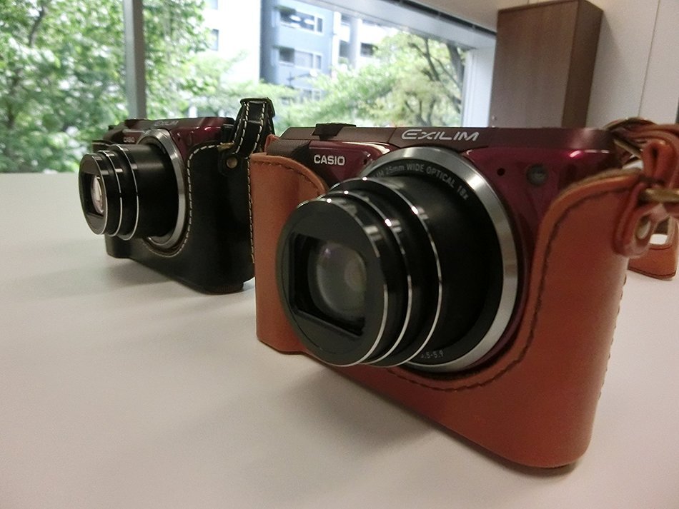 Casio EXILIM High Speed EX-ZR850 EXZR850RD (Red) Digital Camera with 16.1 MP with 18x Optical Zoom with WiFi Function N6