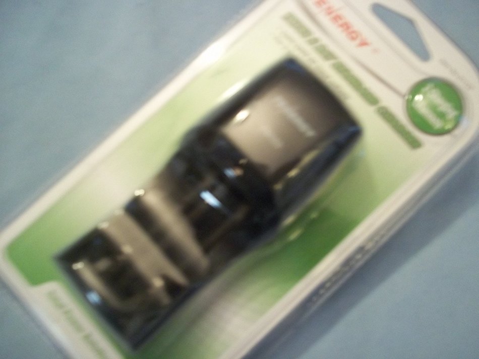 Kodak EasyShare C913 9.2MP 3x Optical/5x Digital Zoom Camera (Purple) N7