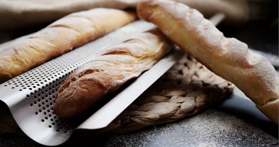 Fasmov Non-stick 3 Baguette Pan Perforated French Loaf Pan French Bread Pan,Golden N2