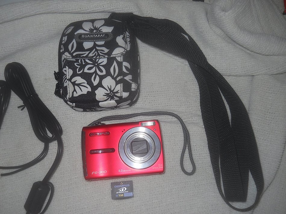 Olympus FE-310 Red 8.0 Mp Digital Camera N4