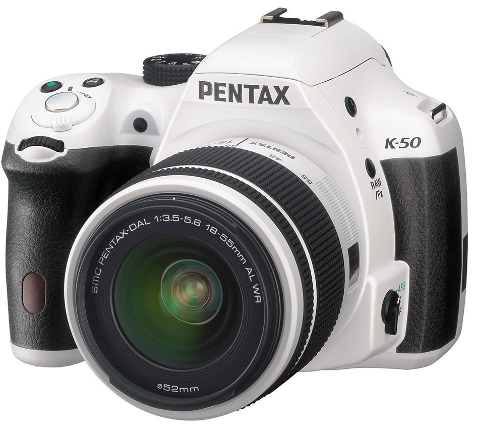 Pentax K 50 Kit blanc + DAL 18-55 WR + 50-200 WR N4