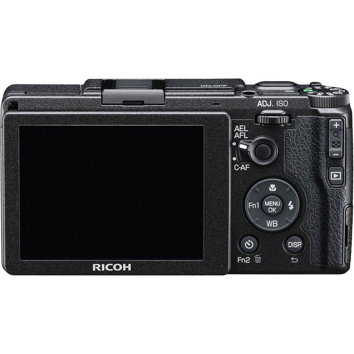 Ricoh GR II Digital Camera With Stylish Urban Leather Set N8