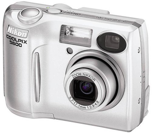 Nikon Coolpix 5600 5MP Digital Camera with 3x Optical Zoom N2