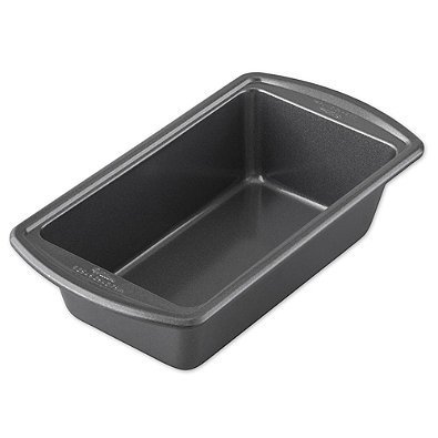 Wilton Advance Select Premium 9-Inch x 5-Inch Nonstick Loaf Pan in Gunmetal