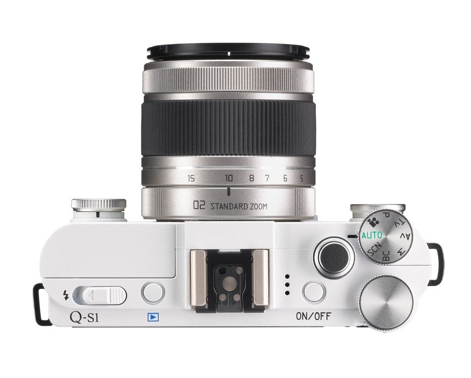 Pentax PENTAX Q-S1 02 Zoom Kit (Pure White) 12.4MP Mirrorless Digital Camera with 3-Inch LCD (Pure White) N3