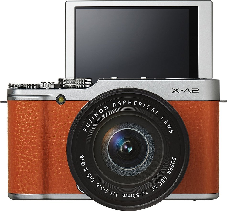 Fujifilm X-A2 w/ XC16-50mm F3.5-5.6II Kit White N13