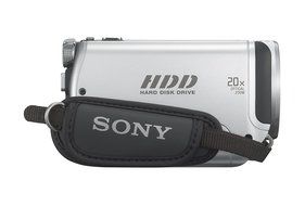 Sony DCR-SR40 30GB Hard Disk Drive Handycam with 20x Optical Zoom (Discontinued by Manufacturer) N5