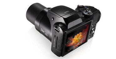 WB100 16.2 Megapixel Compact Camera - Black N11