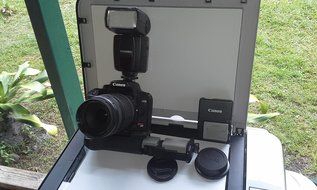 Canon Dlsr Camera Bundle N4