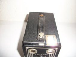Vintage Kodak Brownie Target Six-20 Box Camera N6