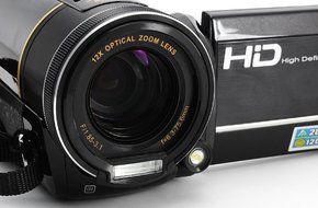 New 1080P HD Camcorder (Touchscreen, 12 x Optical Zoom). N6