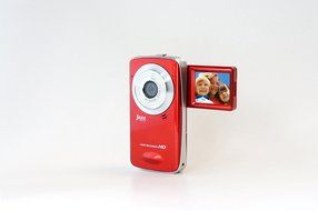 Jazz 5MP 1.8in LCD Flip Camcorder Digital Camera Red - Jazz HDV155