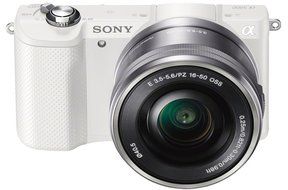 Sony A5000 ILCE5000LW.CEC Appareil photo num&eacute;rique hybride 20,1 Mpix Zoom optique 3x Blanc + Objectif 16-50 mm... N14