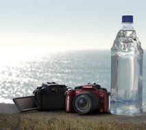 Panasonic Lumix DMC-G2 12.1 MP Live MOS Mirrorless Digital Camera with 3-Inch Touch Screen LCD and 14-42mm Lumix... N16