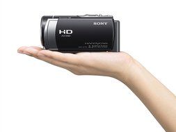Sony HDR-CX190 High Definition Handycam 5.3 MP Camcorder(2012 Model) N8