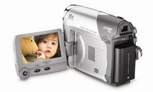 Canon ZR830 MiniDV Camcorder with 35x Optical Zoom (Discontinued by Manufacturer) N5