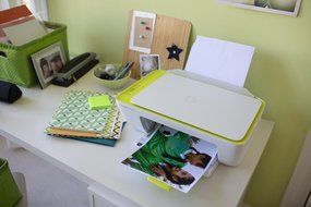 HP DeskJet 2130 Compact All-in-One Photo Printer (F5S40A) N3