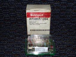 HONEYWELL R7289A1004 rectification amplifier used with R4795 control 600