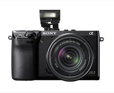 Sony Alpha NEX-7 24.3 MP Digital Camera - Black w/ 18-55mm Lens N8