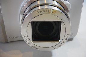 SONY Cyber-shot HX10V (18.2MP/x16 Optical zoom) White - International Version (No Warranty) N7