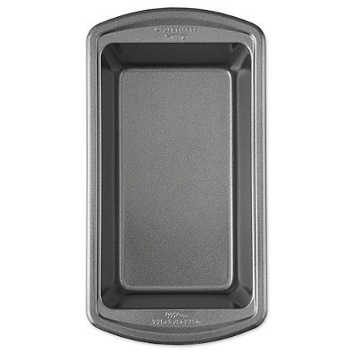 Wilton Advance Select Premium 9-Inch x 5-Inch Nonstick Loaf Pan in Gunmetal N3