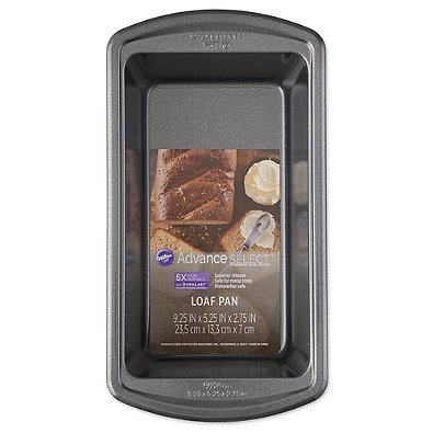 Wilton Advance Select Premium 9-Inch x 5-Inch Nonstick Loaf Pan in Gunmetal N4