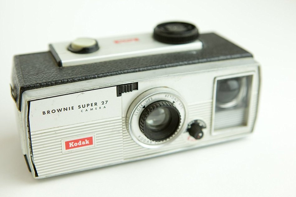 Kodak Brownie Super 27 Camera N3