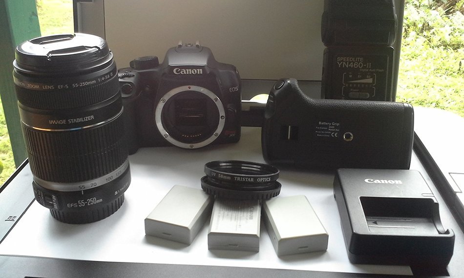 Canon Dlsr Camera Bundle N3