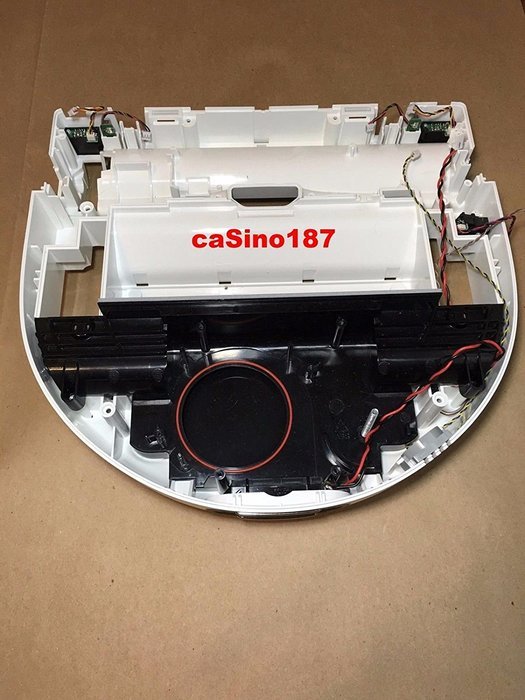 Neato Botvac Bottom Body Chassis 65 70e 75 D75 80 D80 85 D85 White D plate Housing Cover N2