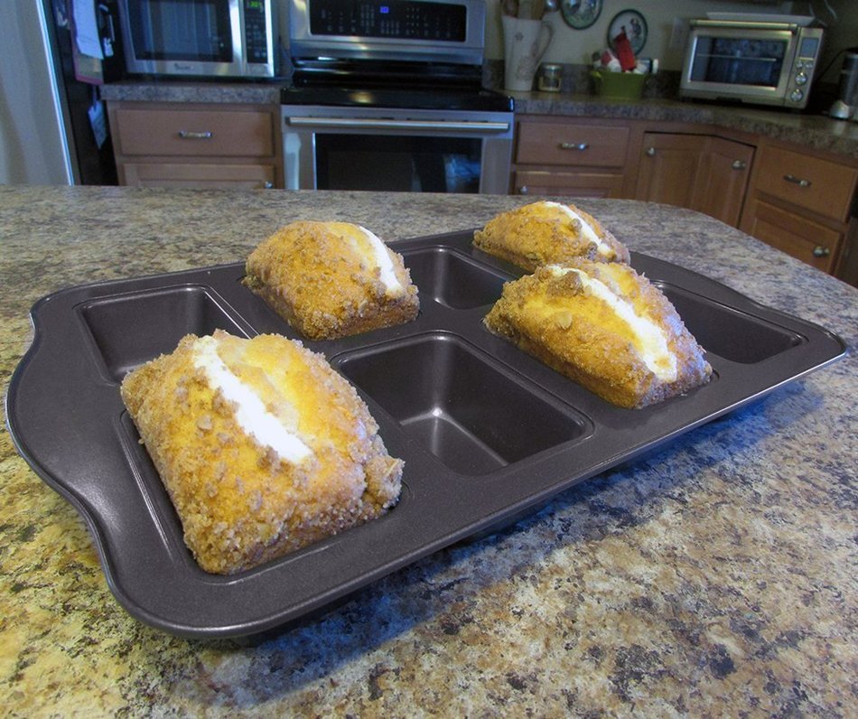 Evelots 8 Cup Non-Stick Mini Loaf & Brownie Baking Pan, Kitchenware N4