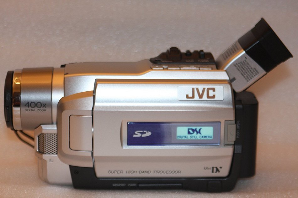 JVC GR-DVL815U Digital Camcorder (Discontinued by Manufacturer) N2