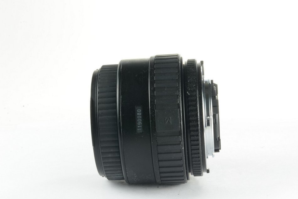 Sigma 35-80mm f/4-5.6 DL Manual focus Lens for Nikon SLR like F50, F55, N55, N65, D90, D80, D70, D60, D50, D40... N7