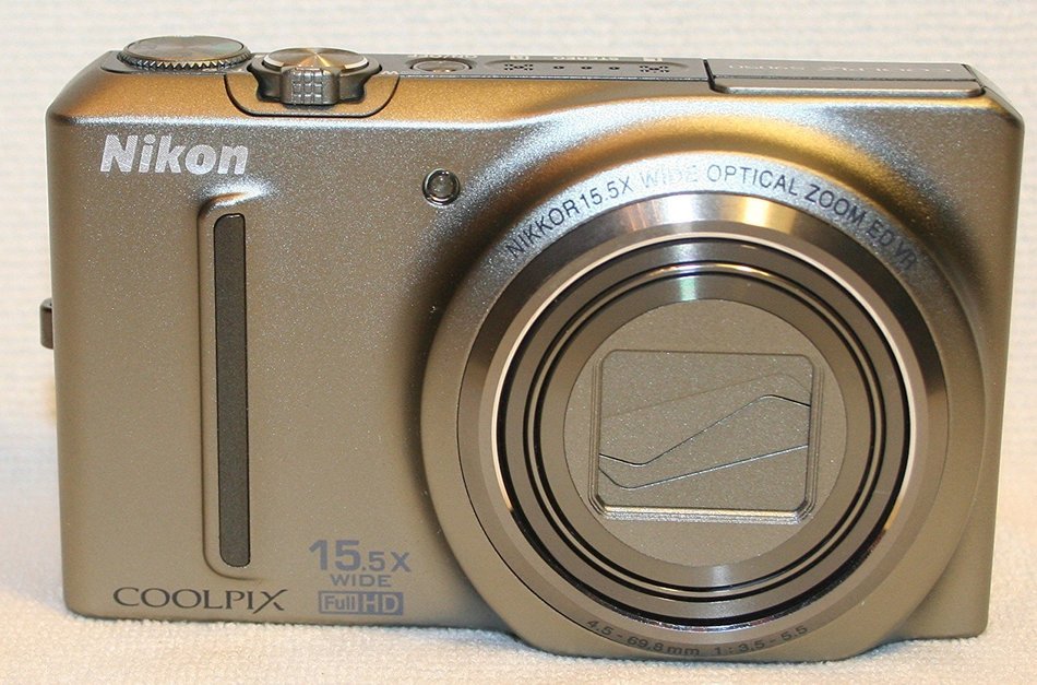 Nikon Coolpix S9050 Digital Camera (Silver) N4