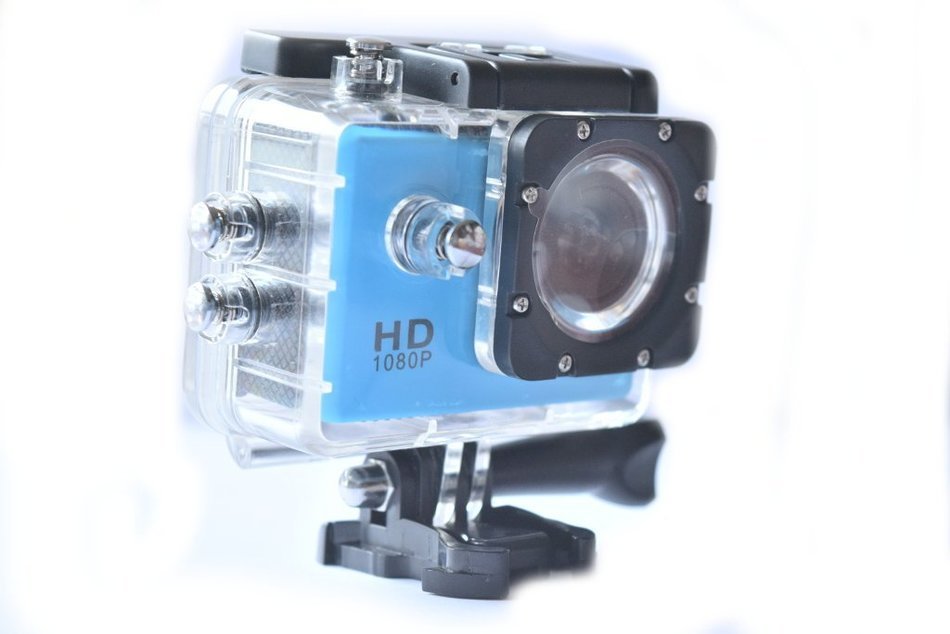 1.5 Inch Screen 1080p Sports Camera Waterproof to 30M and 1.5 Hour Battery Time N4